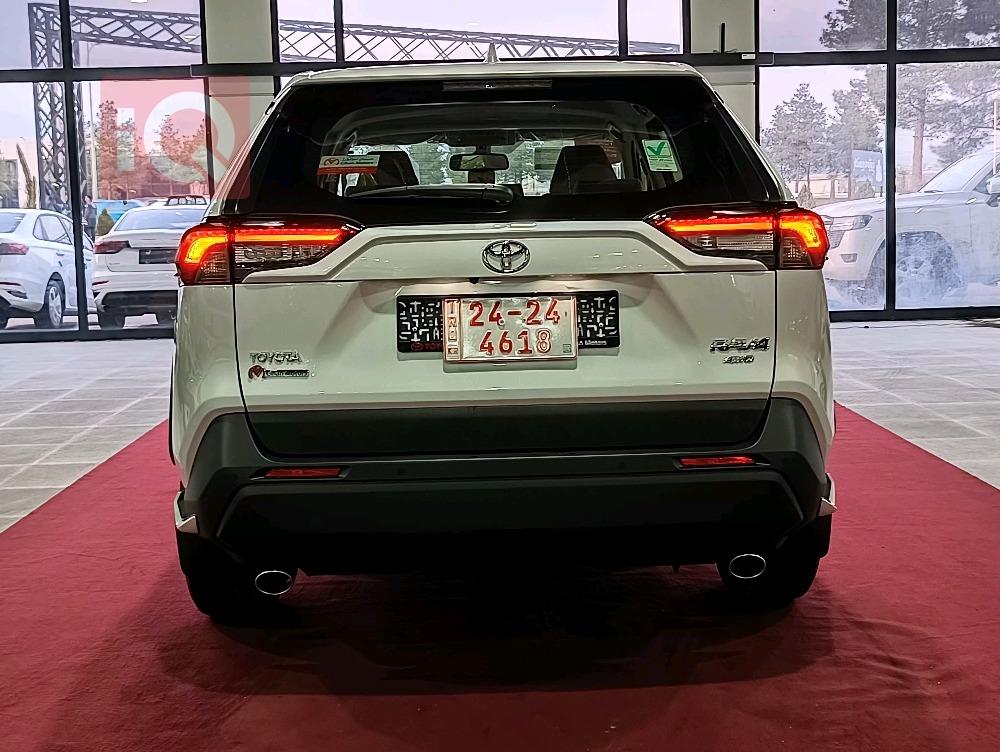 تويوتا راف 4